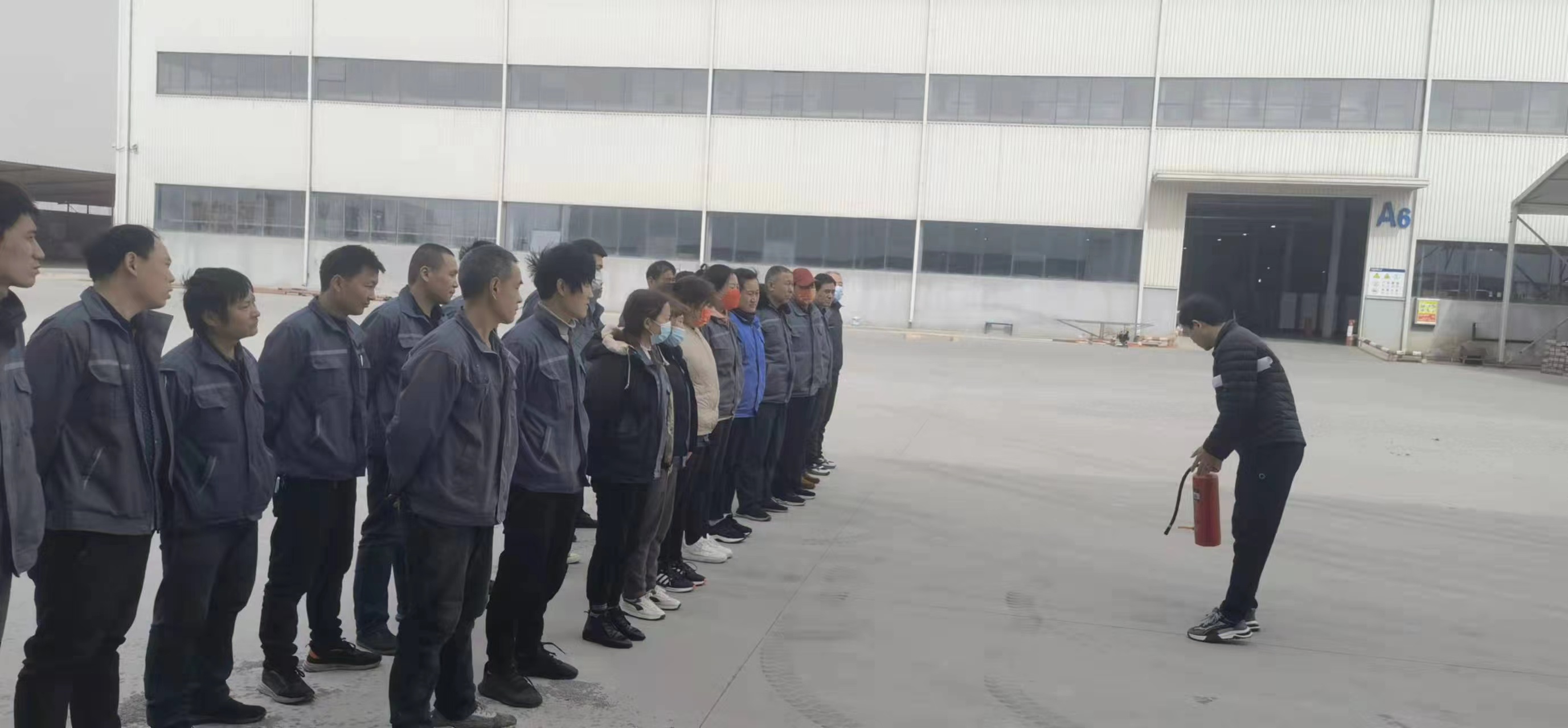 開(kāi)展消防演練，提升員工應(yīng)急能力