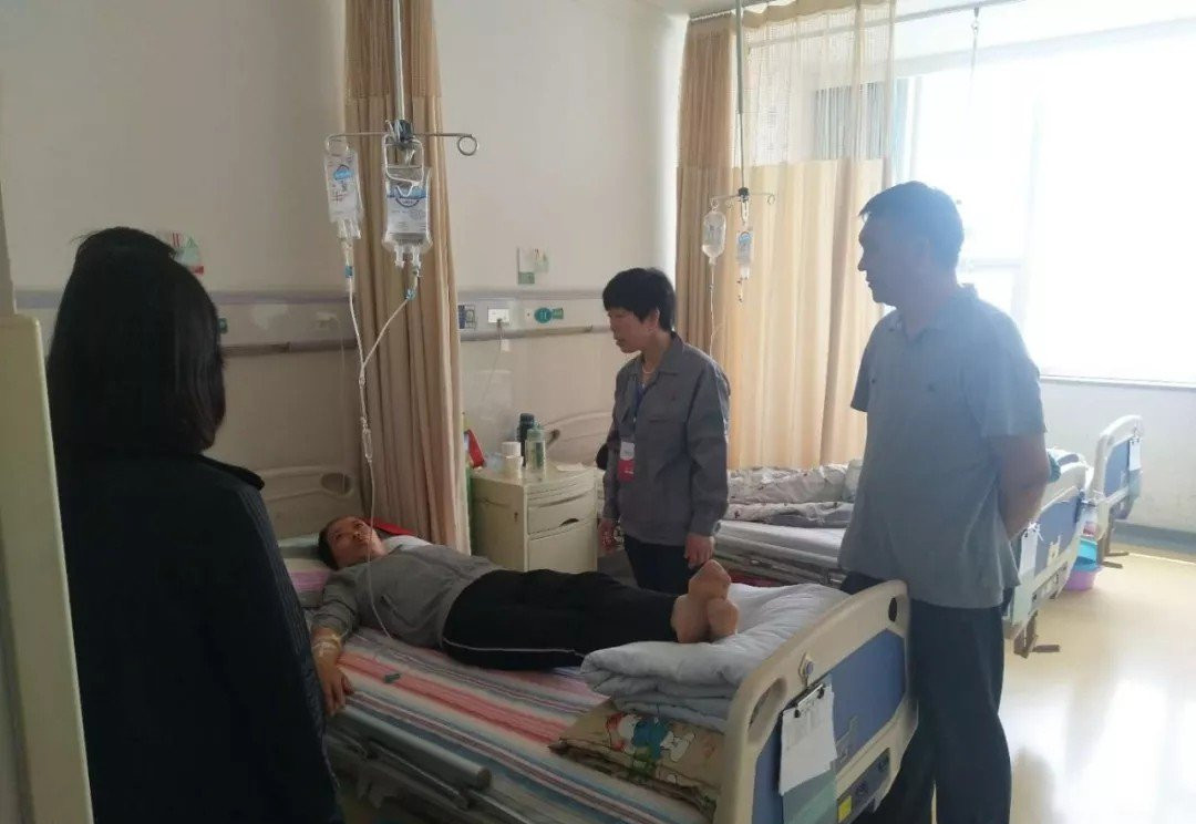 美廚公司工會(huì)、愛(ài)心基金會(huì)聯(lián)合湖濱鎮(zhèn)總工會(huì)走(圖1)